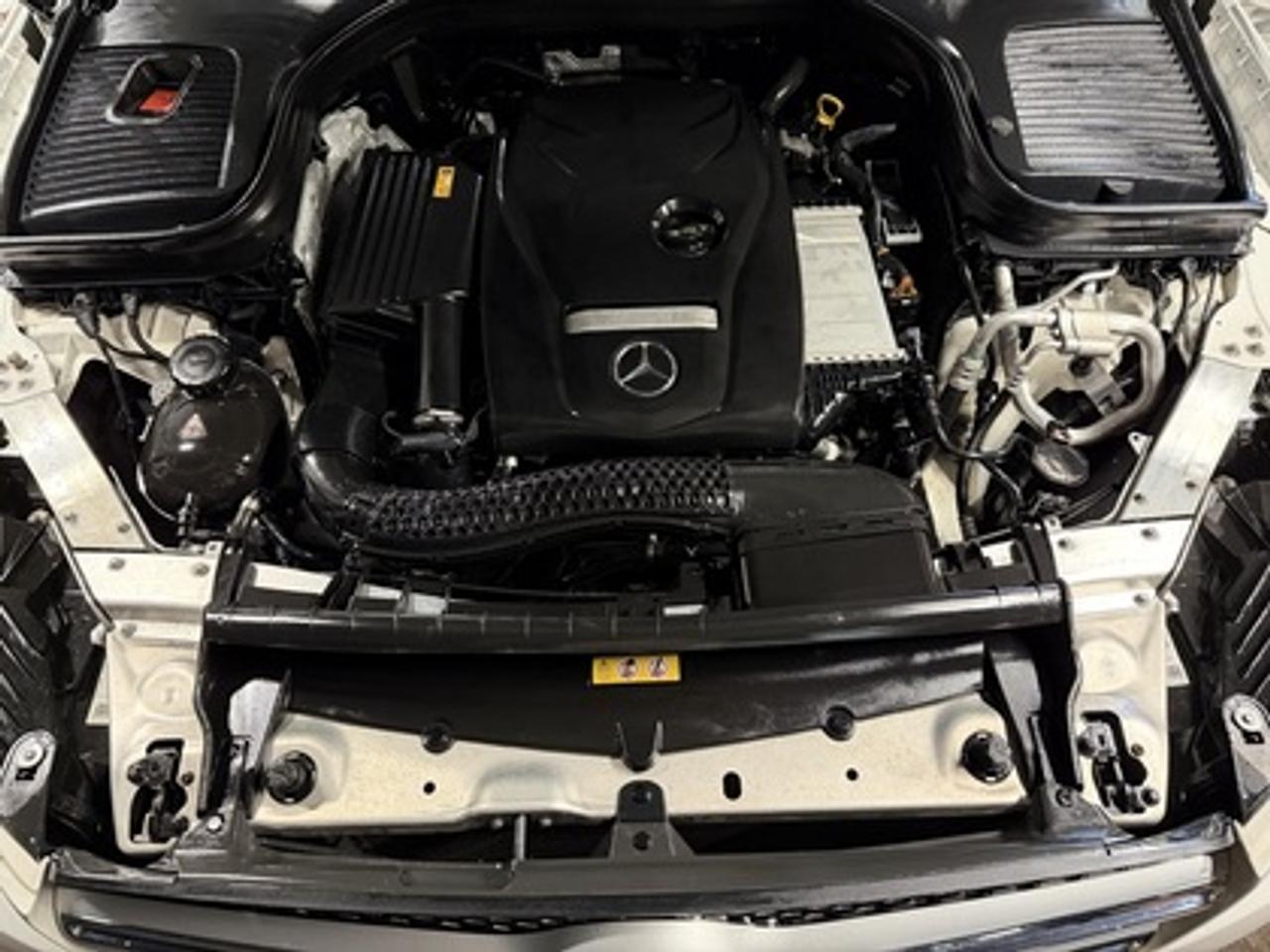 2019 Mercedes-Benz GLC GLC 300 4MATIC SUV Photo