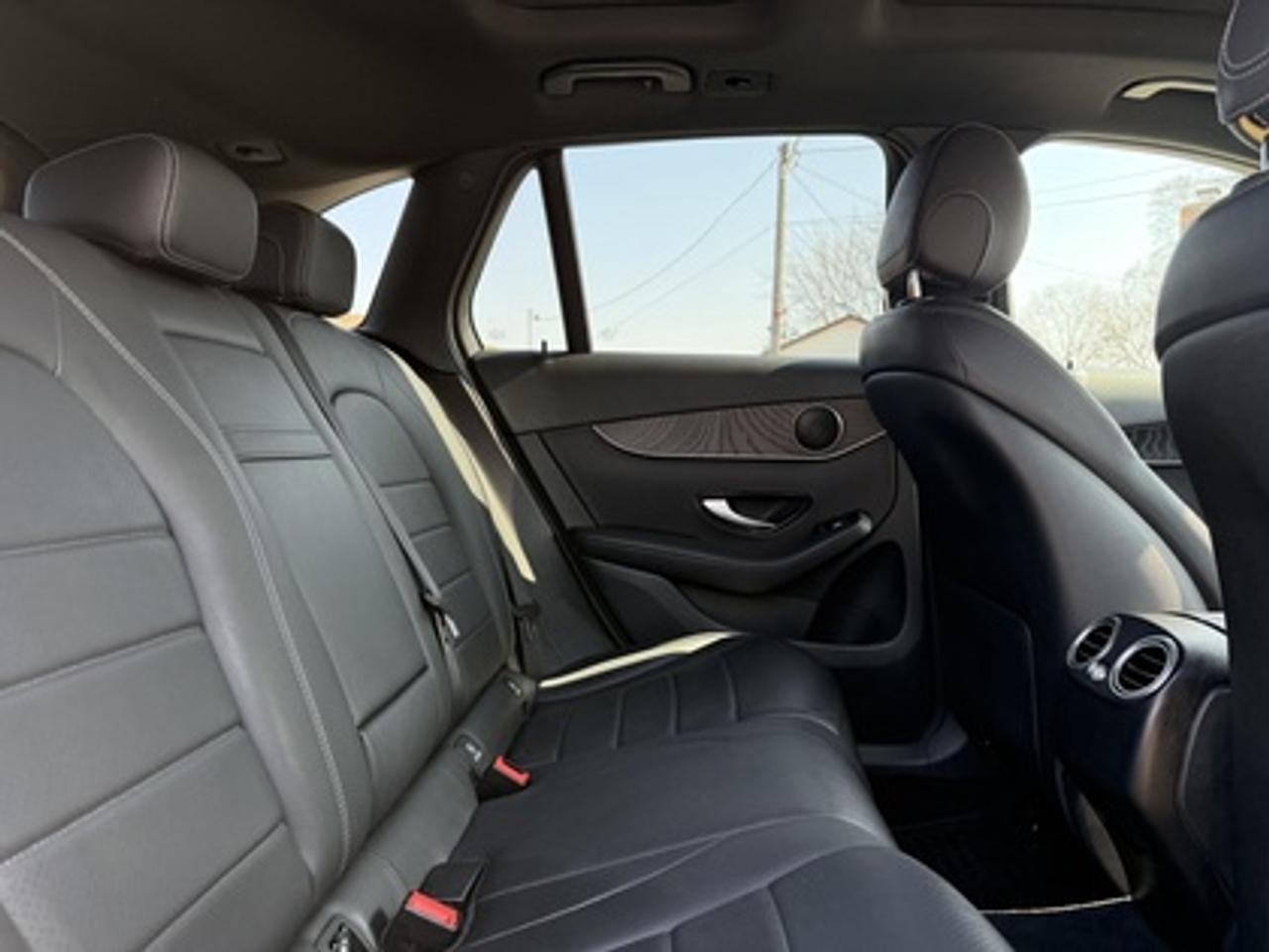 2019 Mercedes-Benz GLC GLC 300 4MATIC SUV Photo