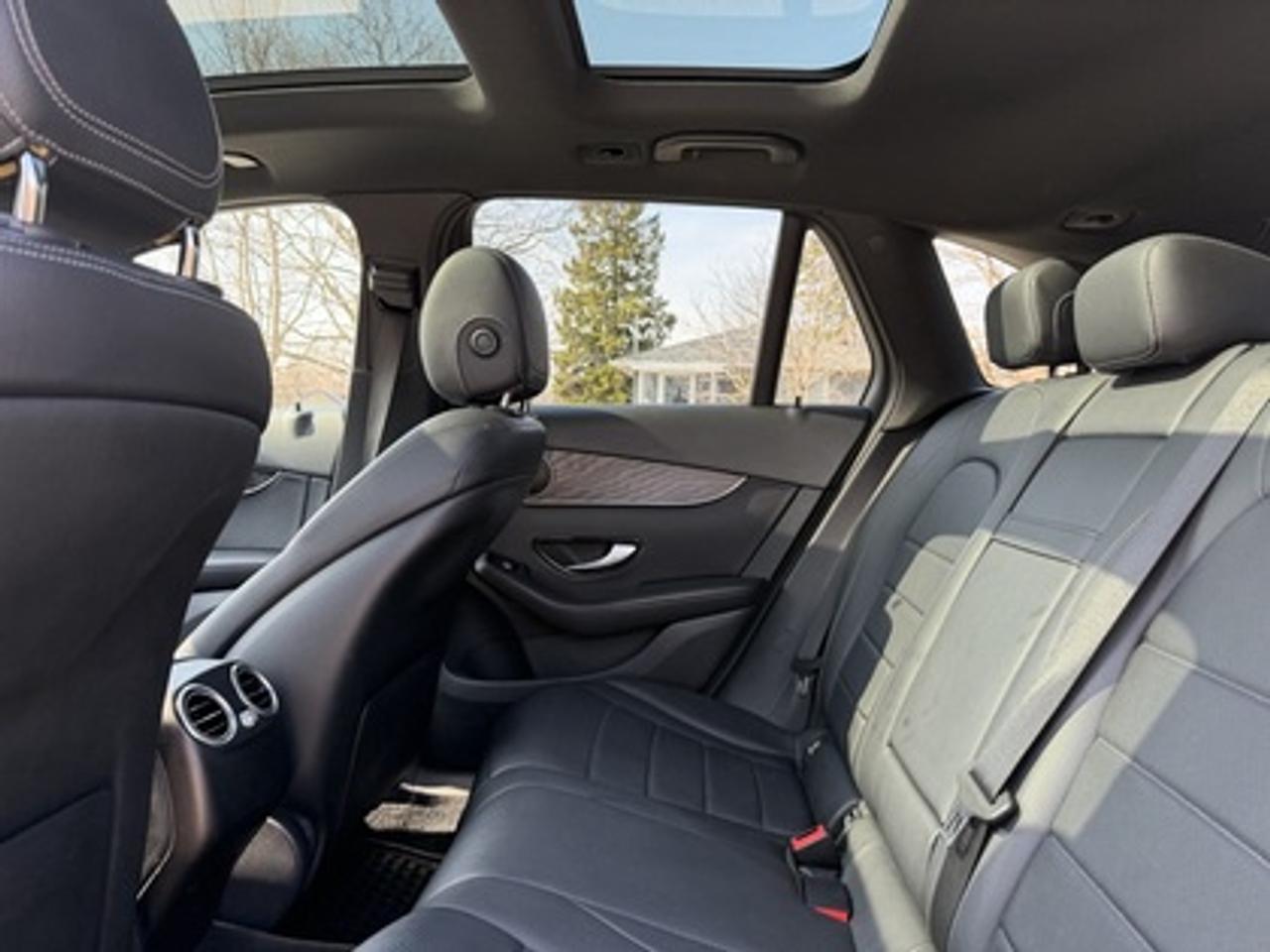 2019 Mercedes-Benz GLC GLC 300 4MATIC SUV Photo