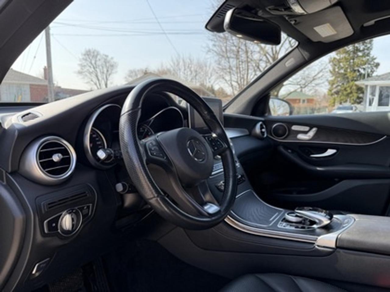 2019 Mercedes-Benz GLC GLC 300 4MATIC SUV Photo