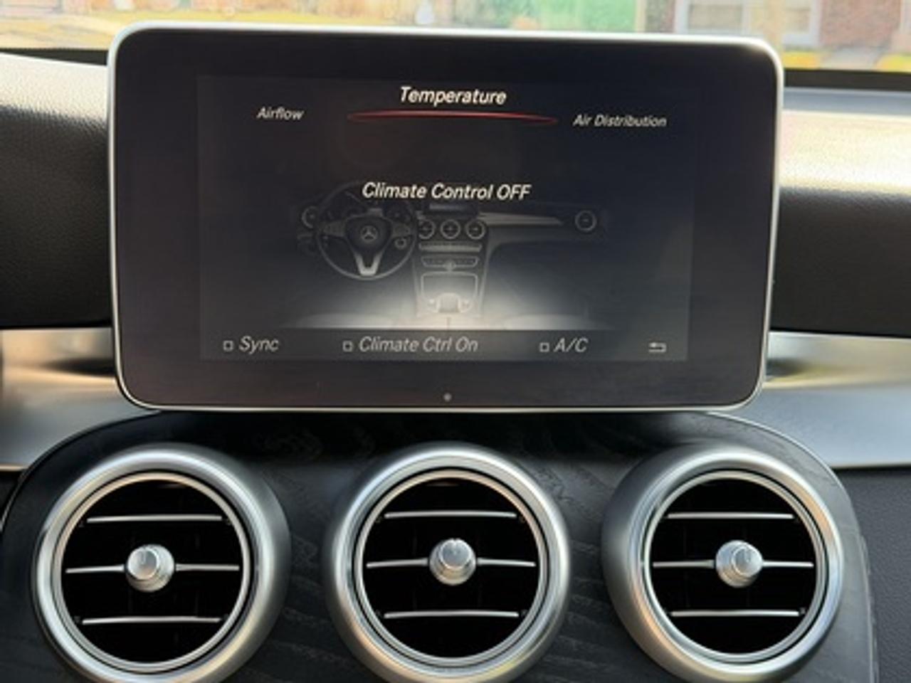 2019 Mercedes-Benz GLC GLC 300 4MATIC SUV Photo