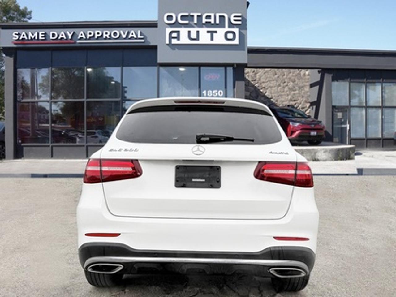 2019 Mercedes-Benz GLC GLC 300 4MATIC SUV Photo4