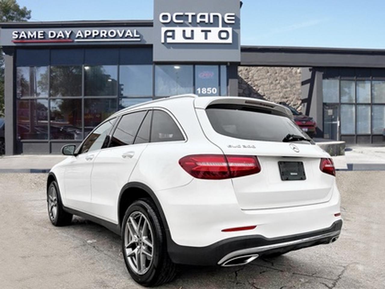 2019 Mercedes-Benz GLC GLC 300 4MATIC SUV Photo3