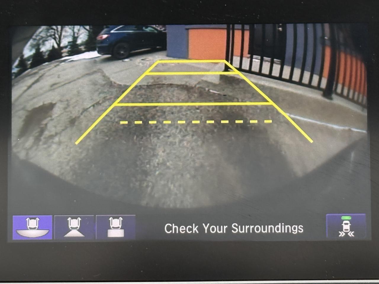 2017 Honda CR-V Touring | Navigation | Backup Camera | Sunroof Photo