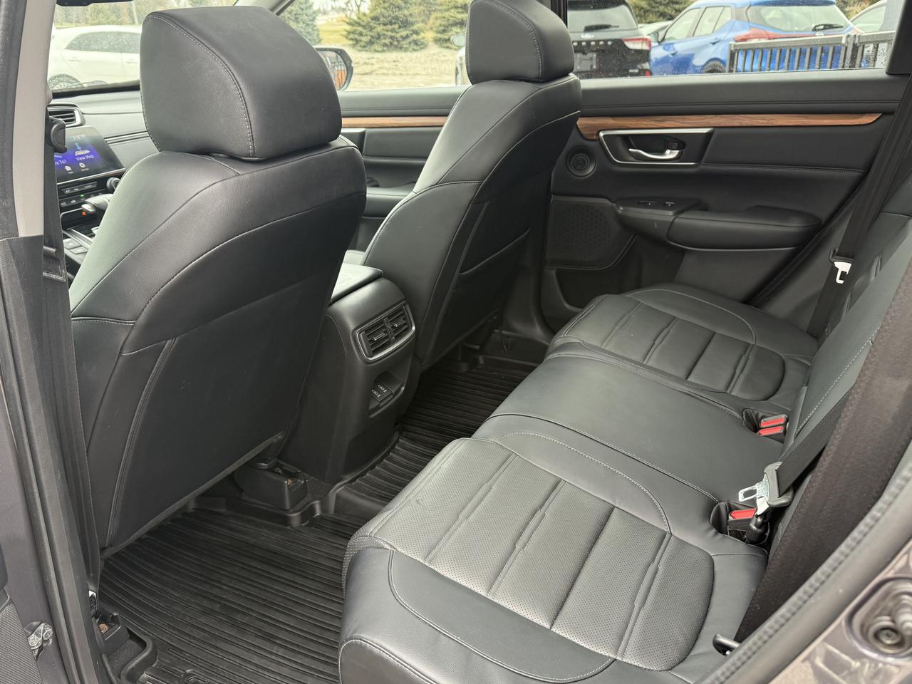 2017 Honda CR-V Touring | Navigation | Backup Camera | Sunroof Photo