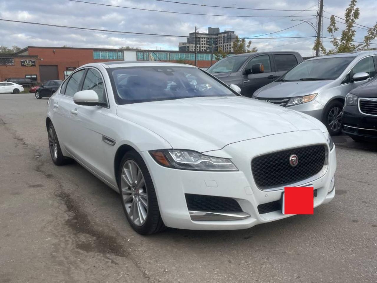 2017 Jaguar XF 20d Prestige Photo