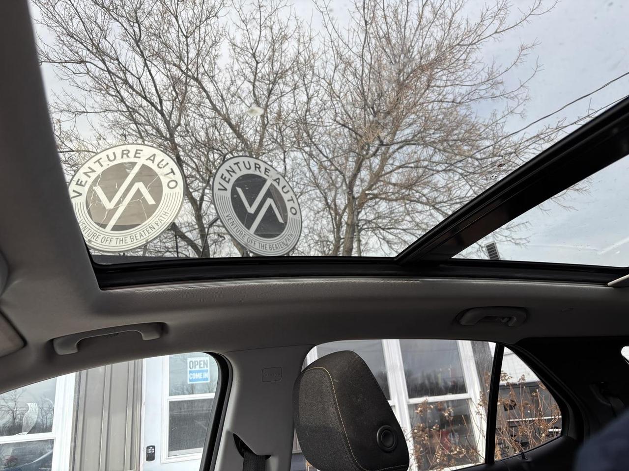 2021 Chevrolet Equinox LT w/1LT All-Wheel Drive Photo