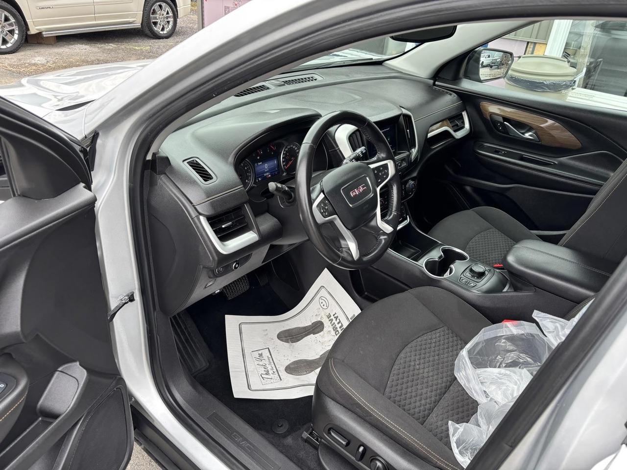 2021 GMC Terrain SLE All-wheel Drive Photo4