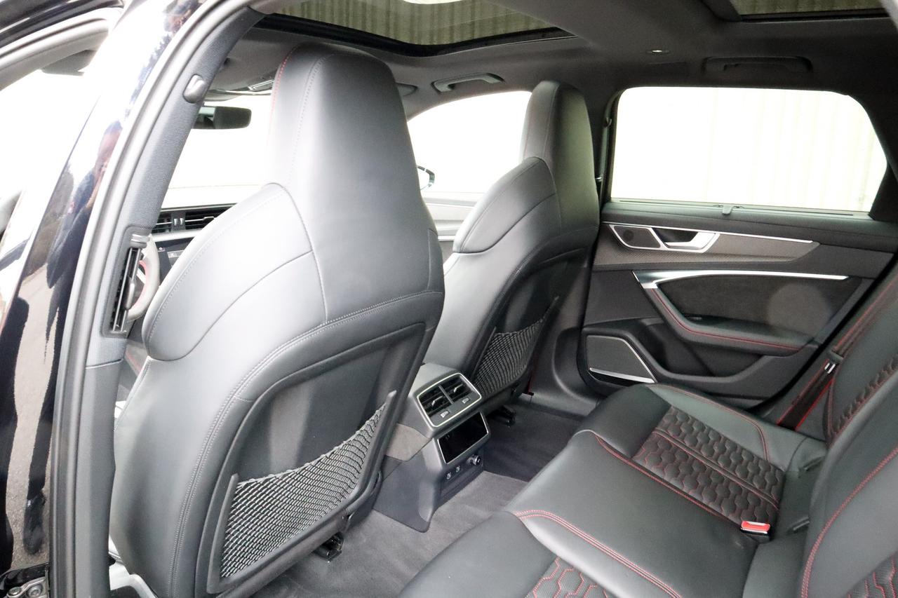 2021 Audi RS 6 Avant  Photo