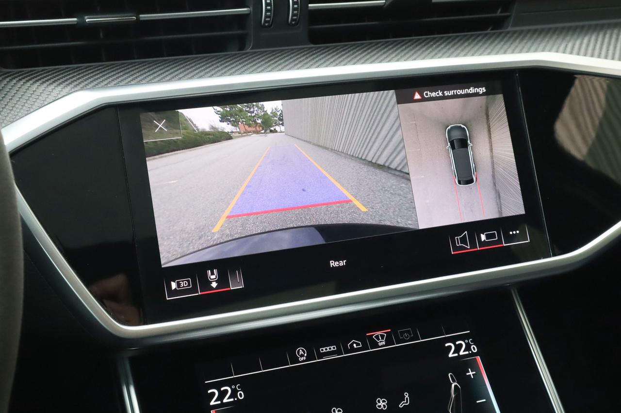 2021 Audi RS 6 Avant  Photo