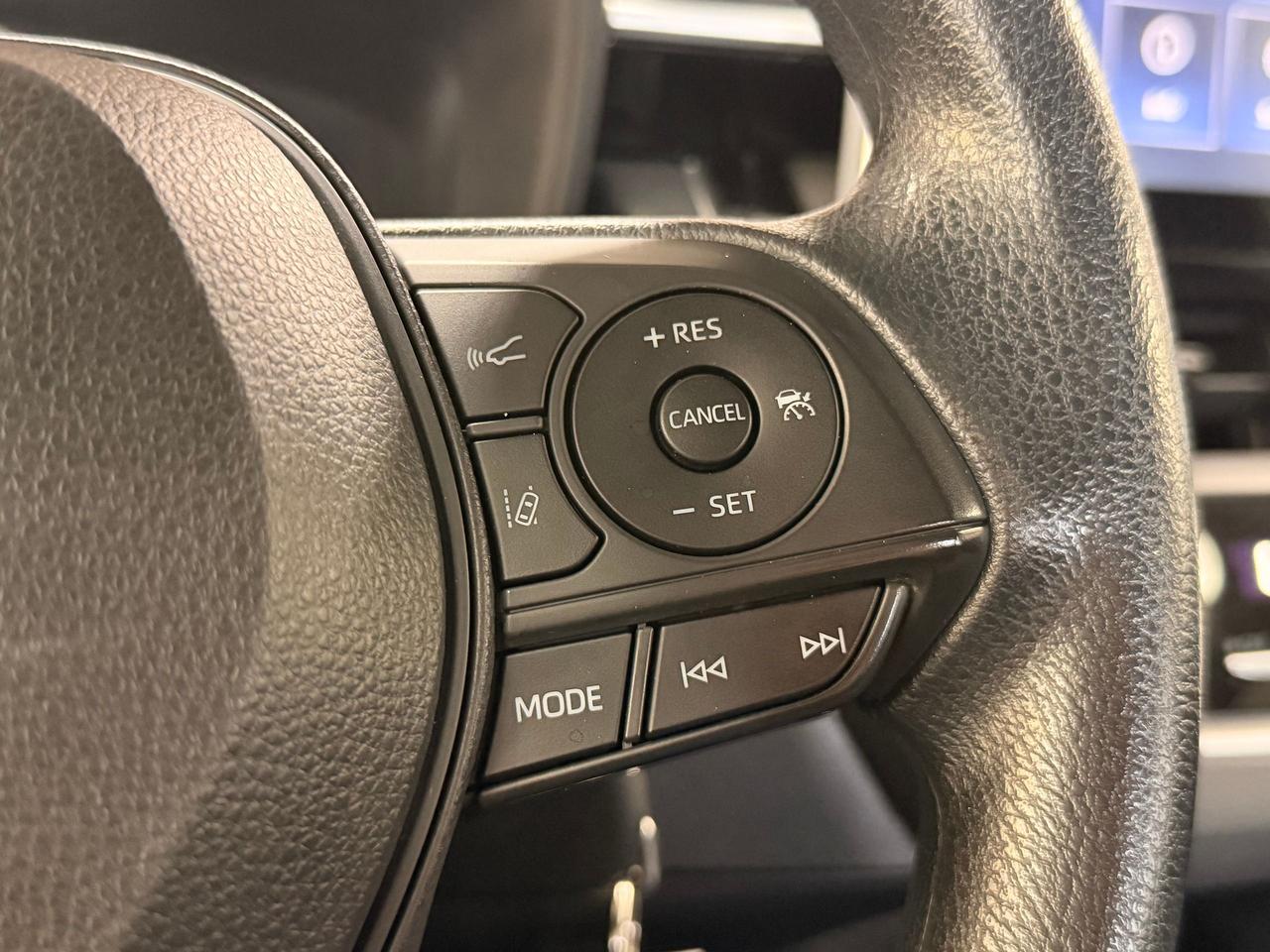 2020 Toyota Corolla LE+BSM+Adaptive Cruise+Heated Seats+Clean Carfax Photo66