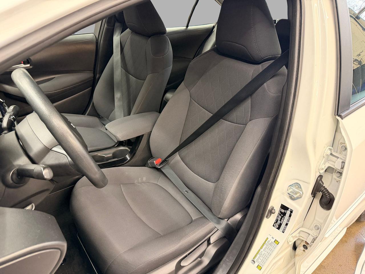 2020 Toyota Corolla LE+BSM+Adaptive Cruise+Heated Seats+Clean Carfax Photo21