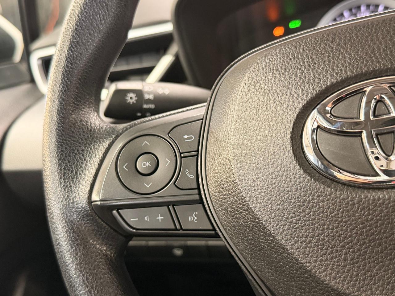 2020 Toyota Corolla LE+BSM+Adaptive Cruise+Heated Seats+Clean Carfax Photo47