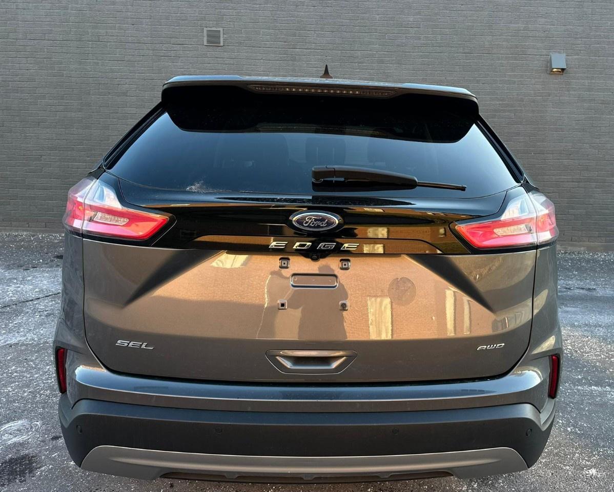 2022 Ford Edge SEL AWD Photo4