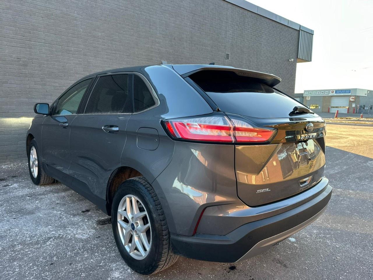 2022 Ford Edge SEL AWD Photo