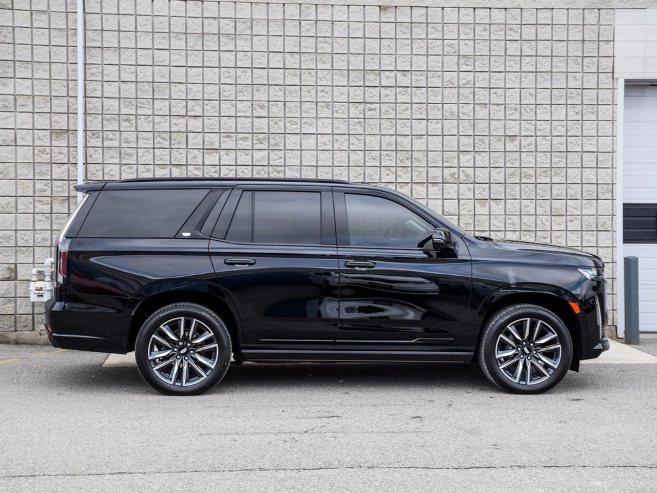 2023 Cadillac Escalade Sport Platinum All-Wheel Drive Photo2