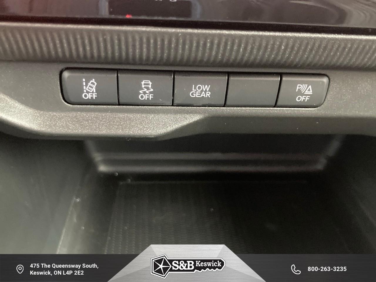 2026 Jeep Cherokee Laredo/Limited 4dr 4x4 Photo