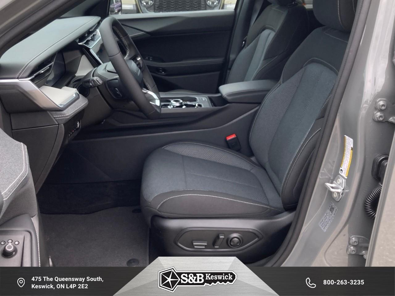 2026 Jeep Cherokee Laredo/Limited 4dr 4x4 Photo