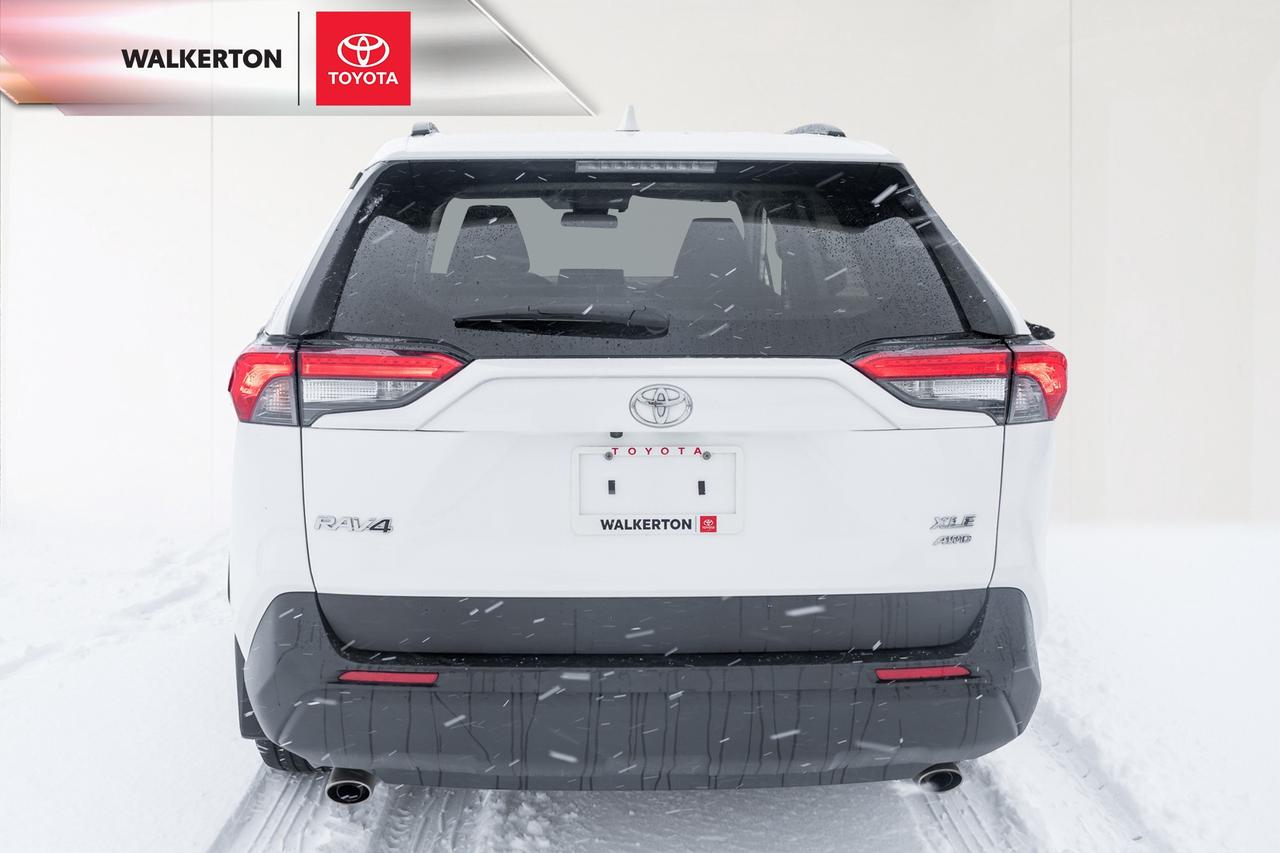 2021 Toyota RAV4 XLE 4dr All-wheel Drive Photo4