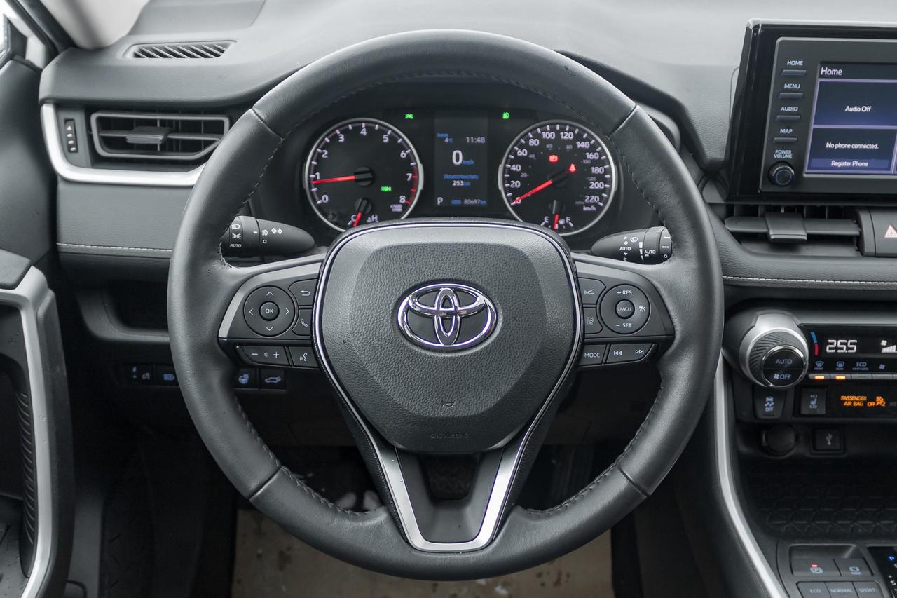 2021 Toyota RAV4 XLE 4dr All-wheel Drive Photo