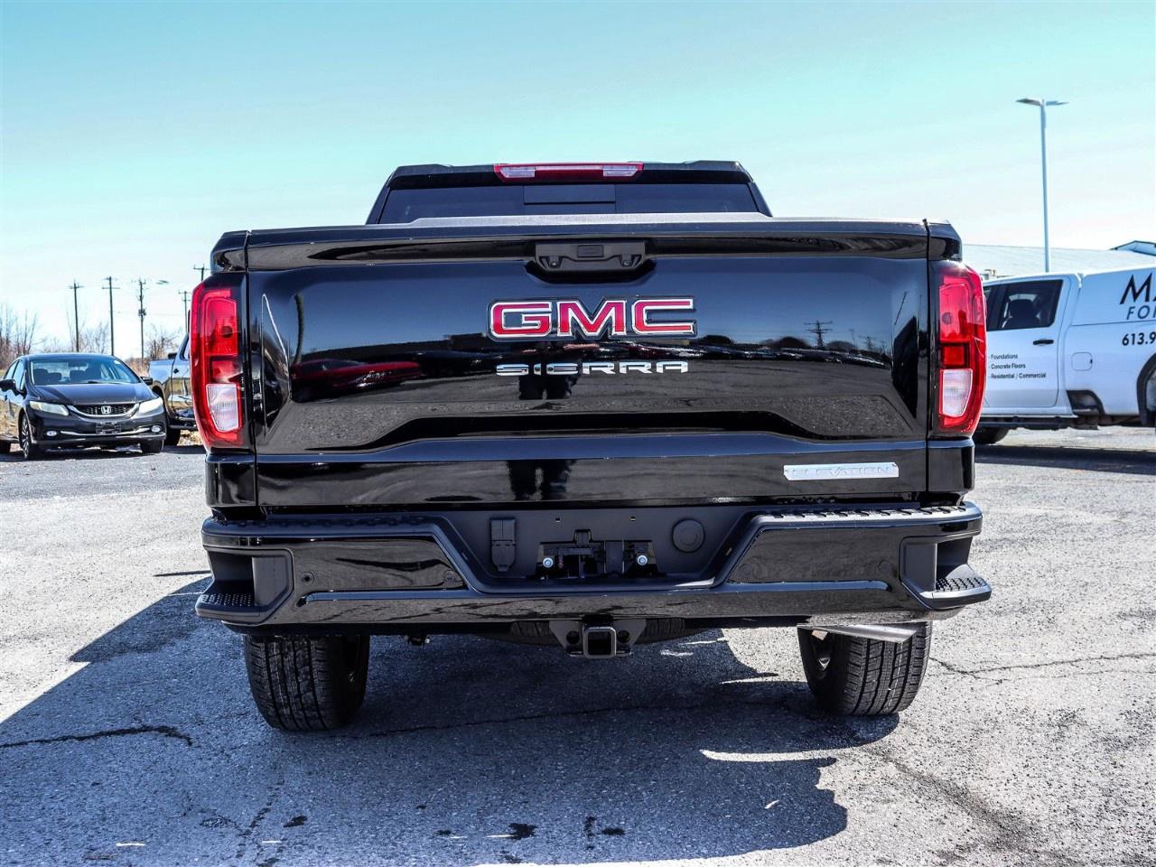 2026 GMC Sierra 1500 Crew Cab Standard Box 4-Wheel Drive Elevation Photo3