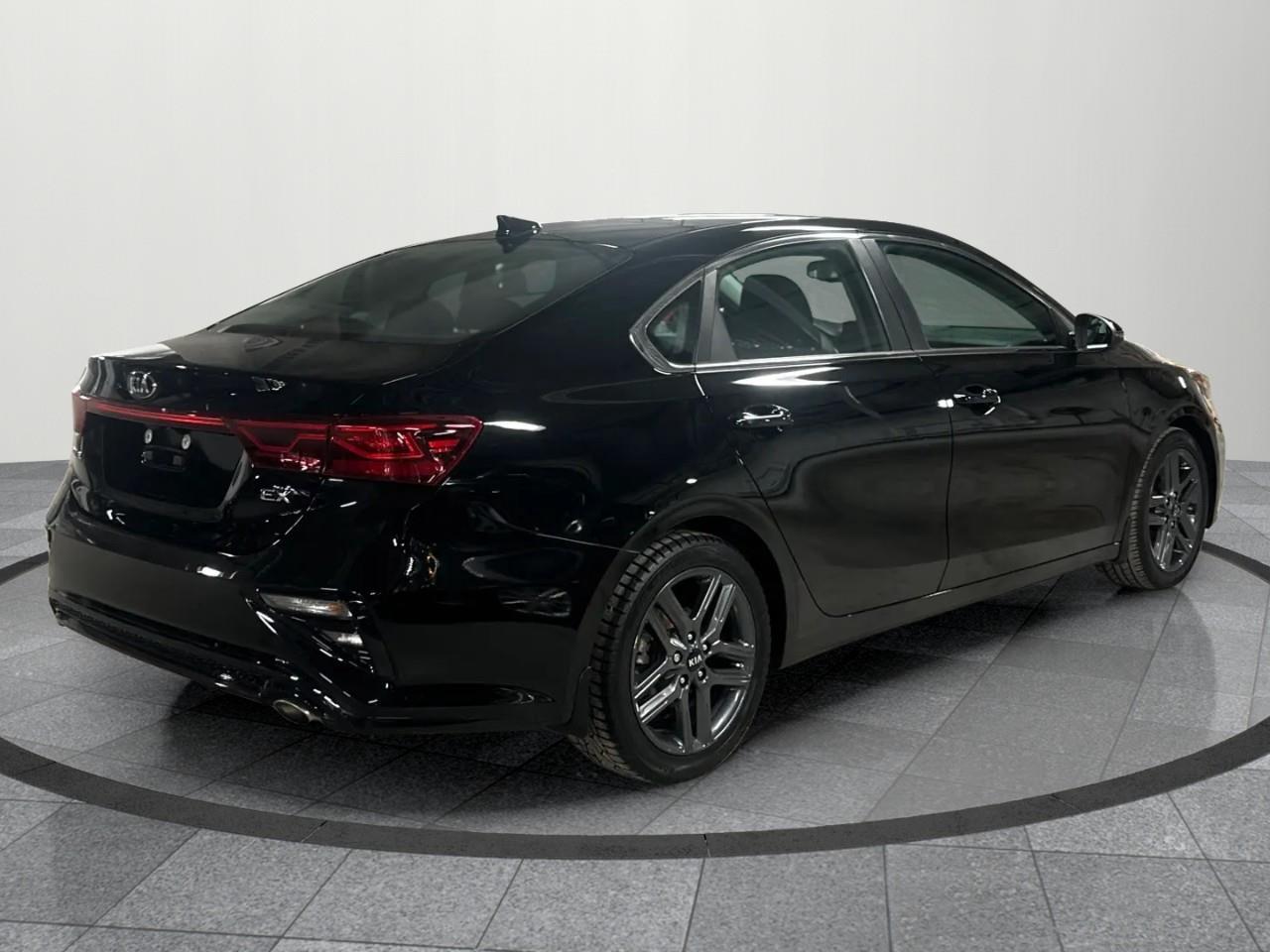 2021 Kia Forte EX 4dr Sedan Photo