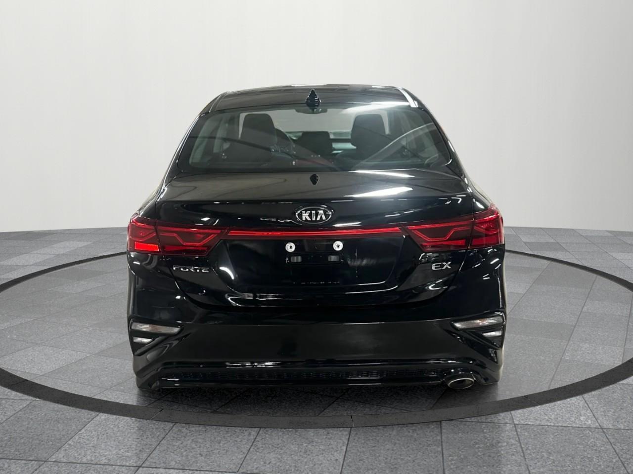 2021 Kia Forte EX 4dr Sedan Photo