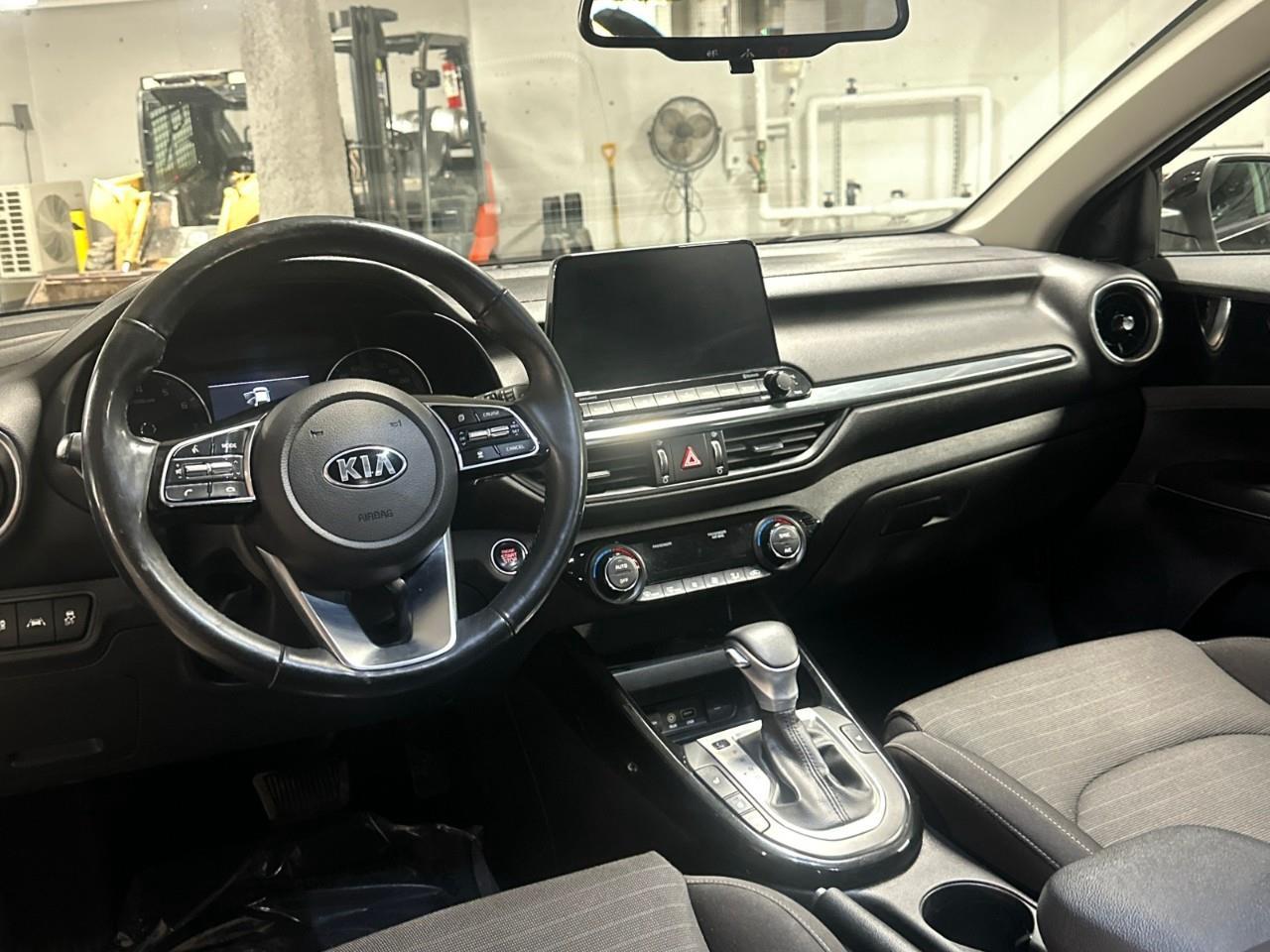 2021 Kia Forte EX 4dr Sedan Photo