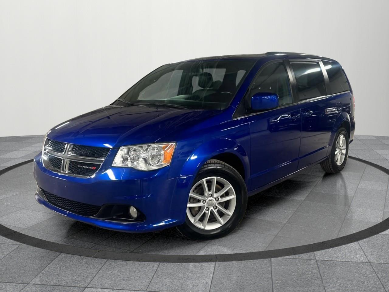 2020 Dodge Grand Caravan Premium Plus Passenger Van Photo0