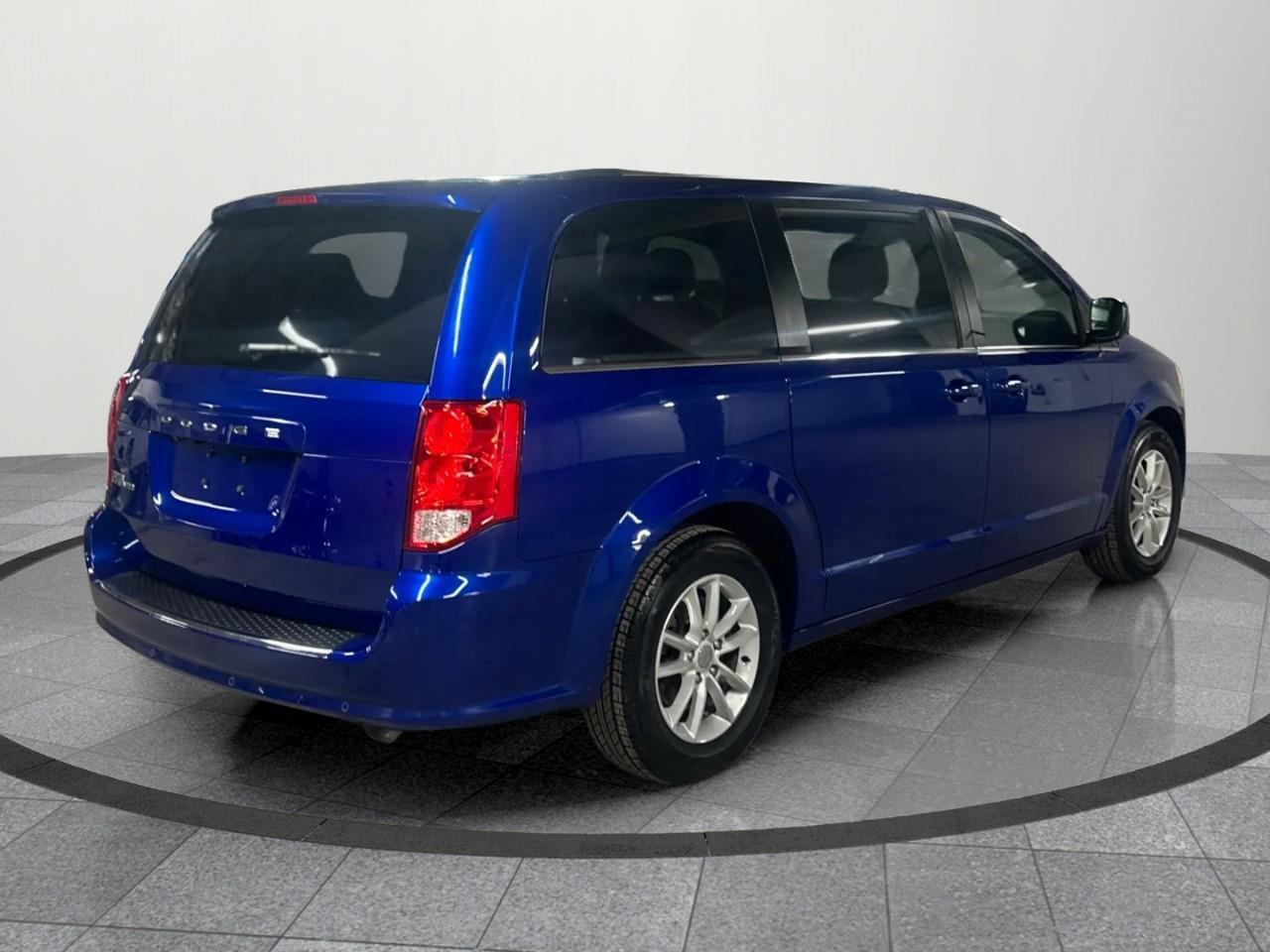 2020 Dodge Grand Caravan Premium Plus Passenger Van Photo
