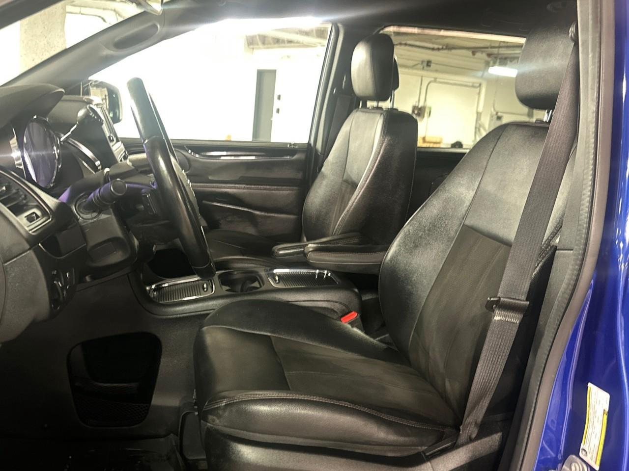 2020 Dodge Grand Caravan Premium Plus Passenger Van Photo