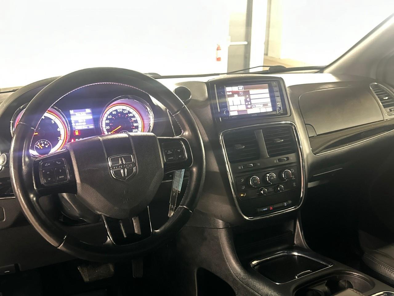 2020 Dodge Grand Caravan Premium Plus Passenger Van Photo