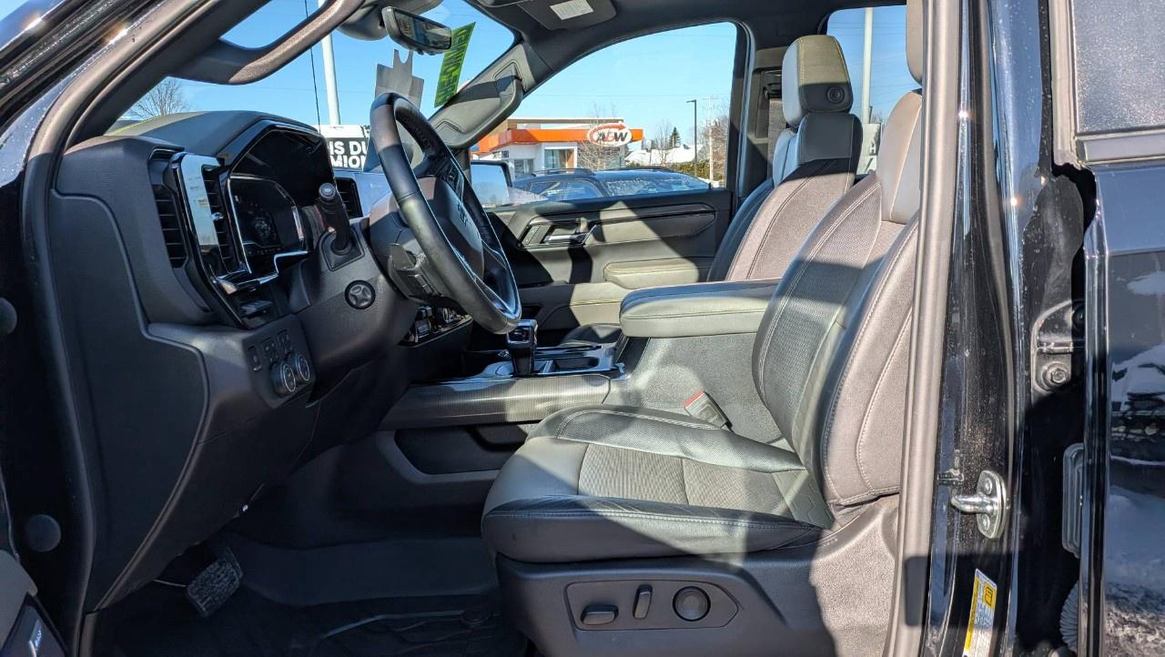 2023 Chevrolet Silverado 1500 Crew Cab Short Box 4-Wheel Drive ZR2 Photo