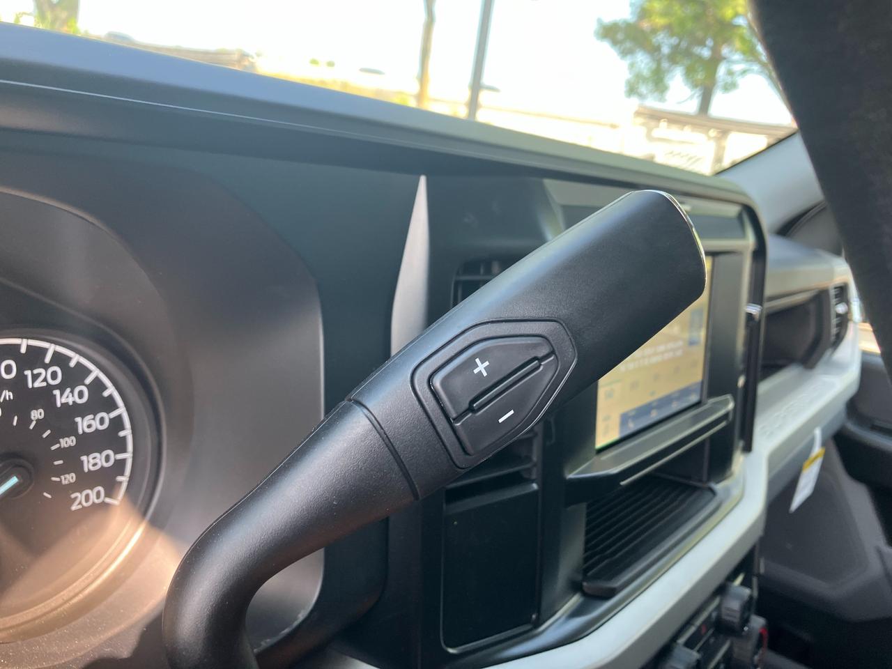 2025 Ford F-550 Chassis XL 4x4 SD Crew Cab 203 in. WB DRW Photo