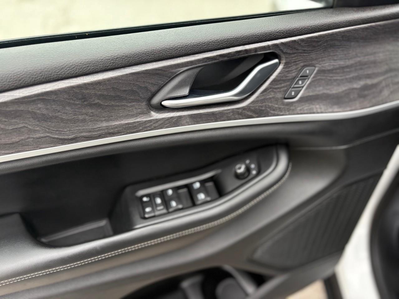 2023 Jeep Grand Cherokee Limited 4dr 4x4 Photo