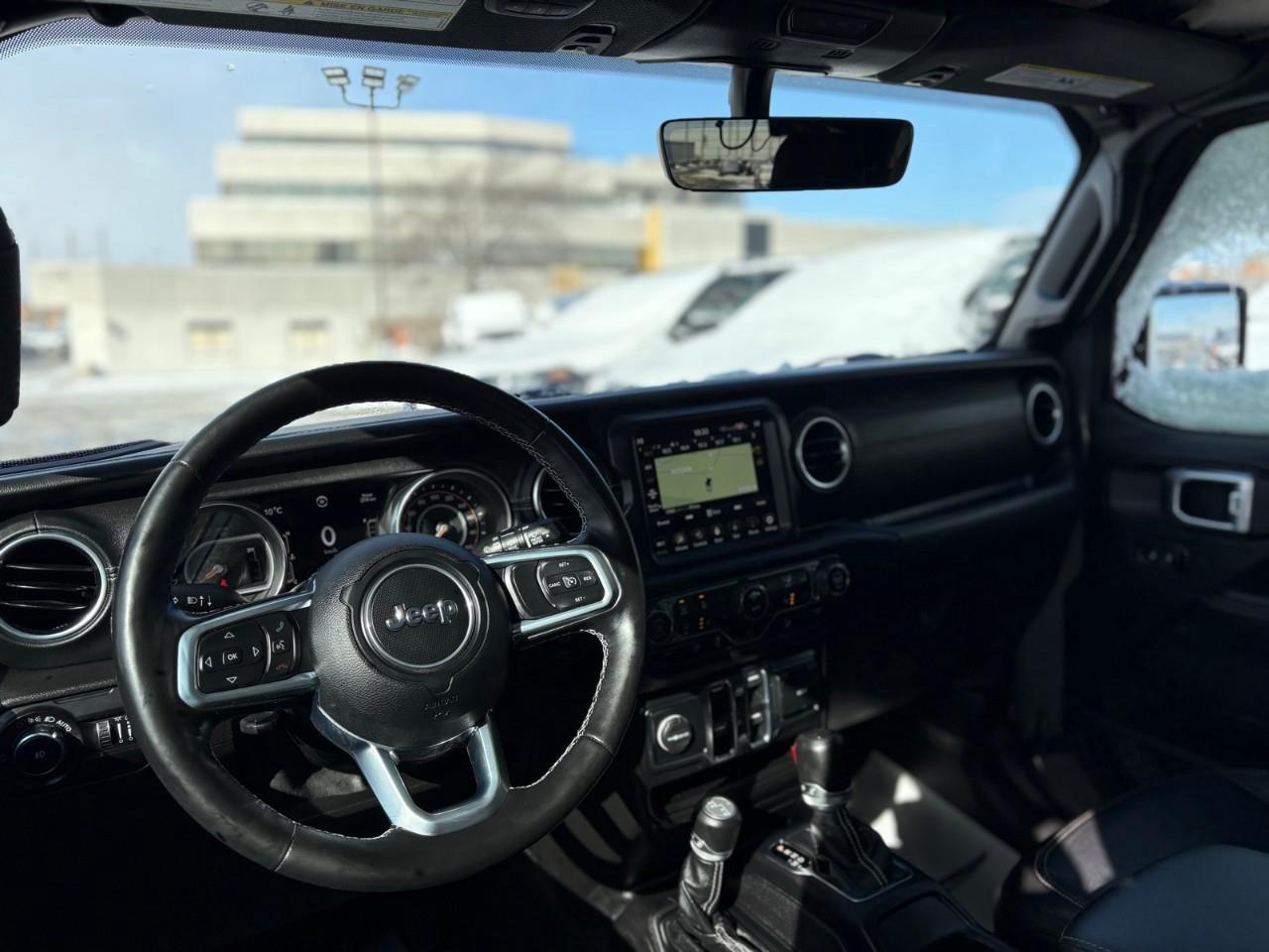 2020 Jeep WRANGLER UNLIMITED Sahara 4dr 4x4 Photo