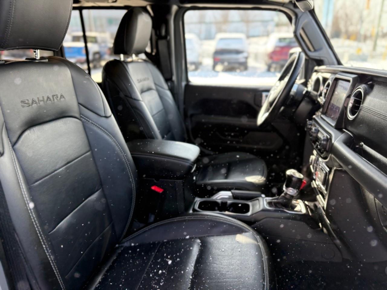 2020 Jeep WRANGLER UNLIMITED Sahara 4dr 4x4 Photo