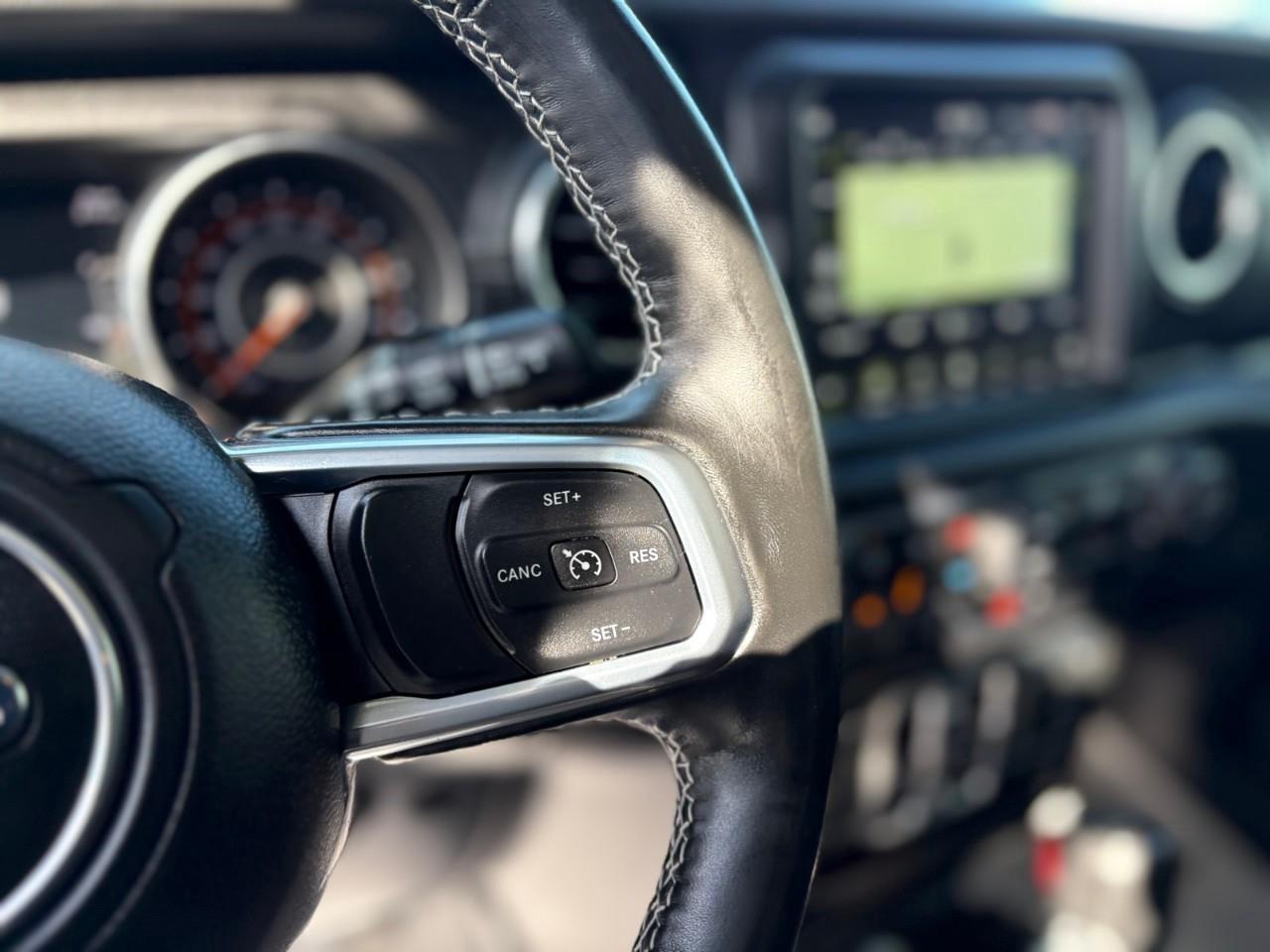 2020 Jeep WRANGLER UNLIMITED Sahara 4dr 4x4 Photo