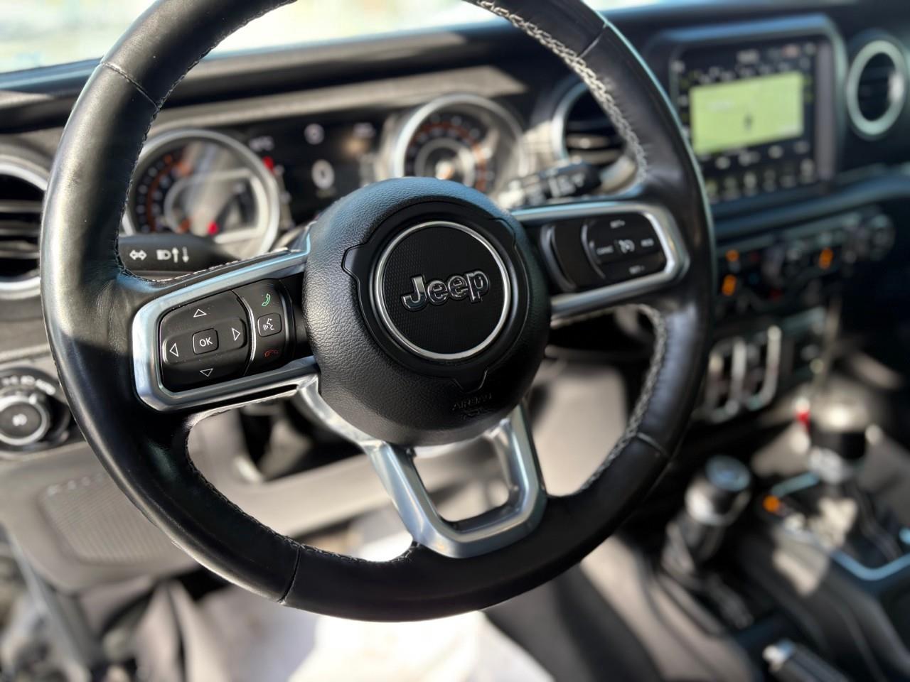 2020 Jeep WRANGLER UNLIMITED Sahara 4dr 4x4 Photo