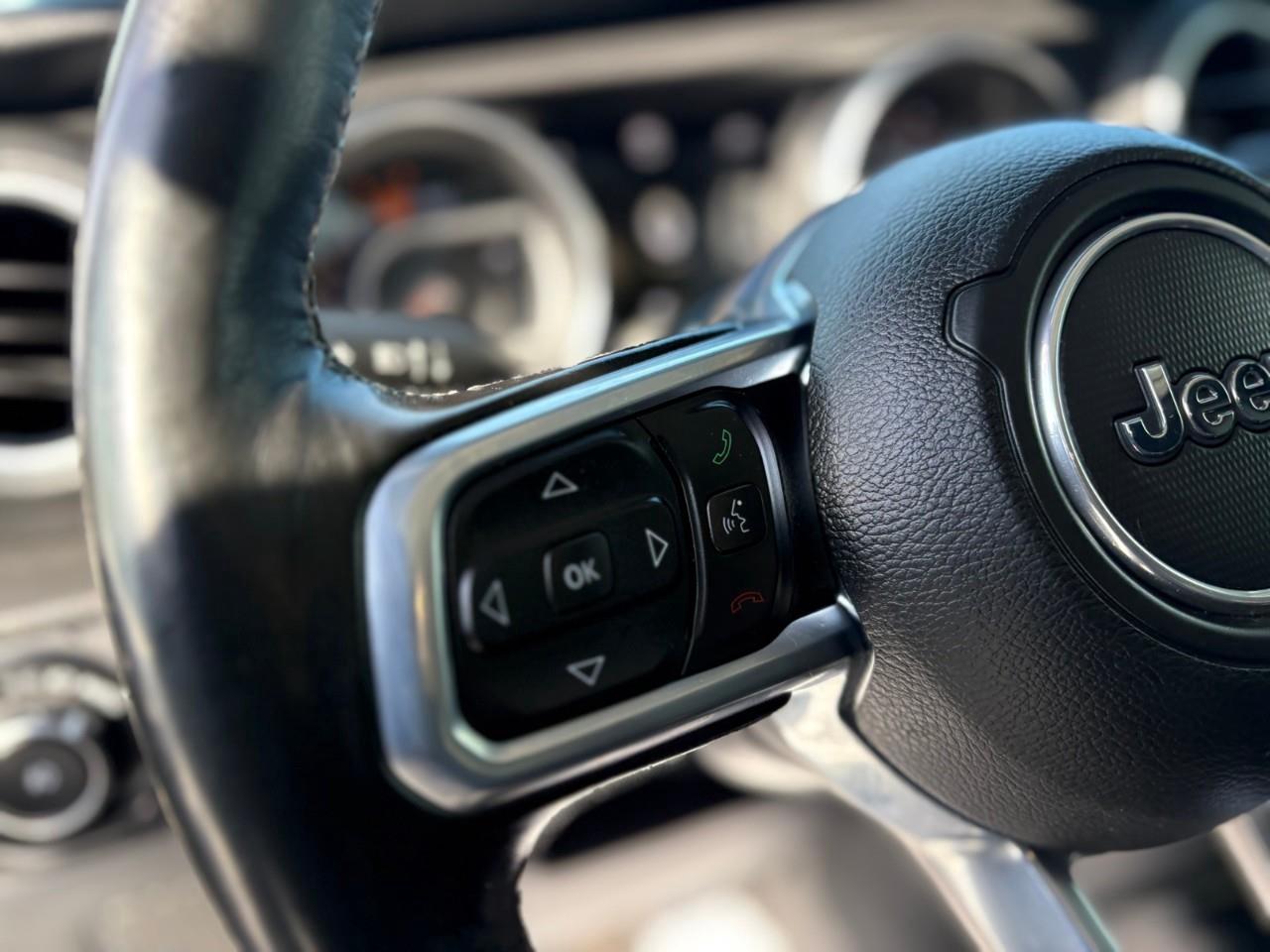 2020 Jeep WRANGLER UNLIMITED Sahara 4dr 4x4 Photo