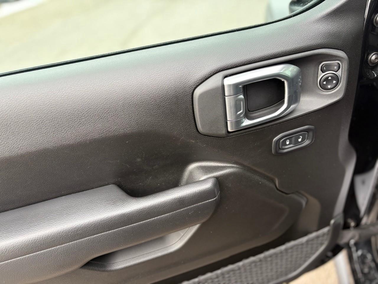 2025 Jeep Wrangler Sport 4dr 4x4 Photo3