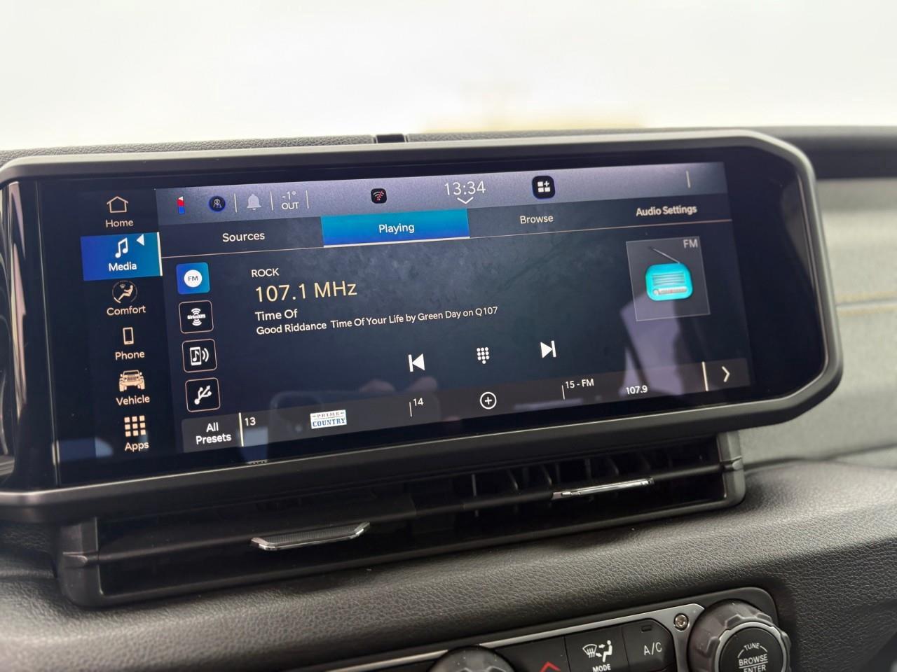 2025 Jeep Wrangler Sport 4dr 4x4 Photo