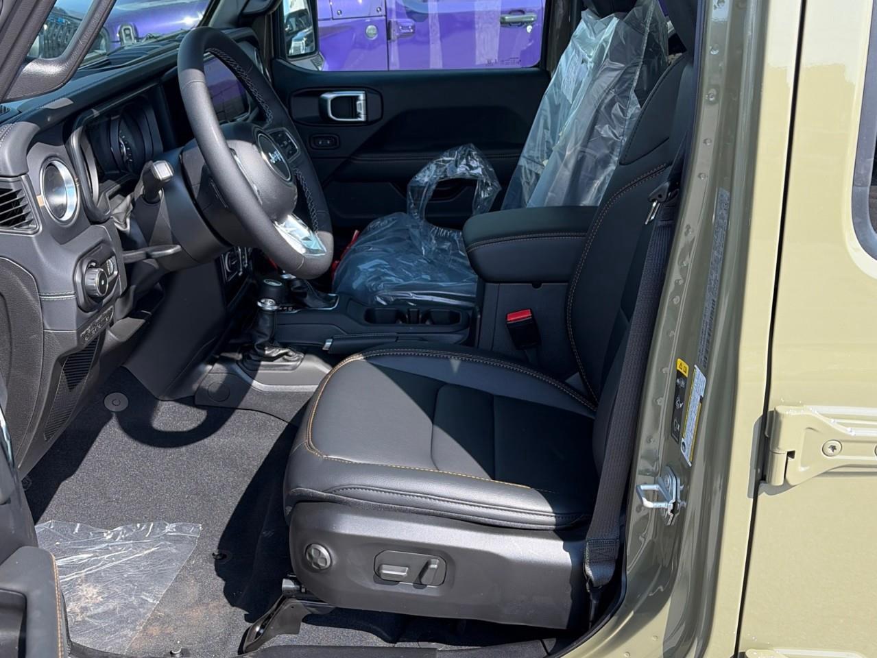 2026 Jeep Wrangler SAHARA 4DR 4X4 Photo