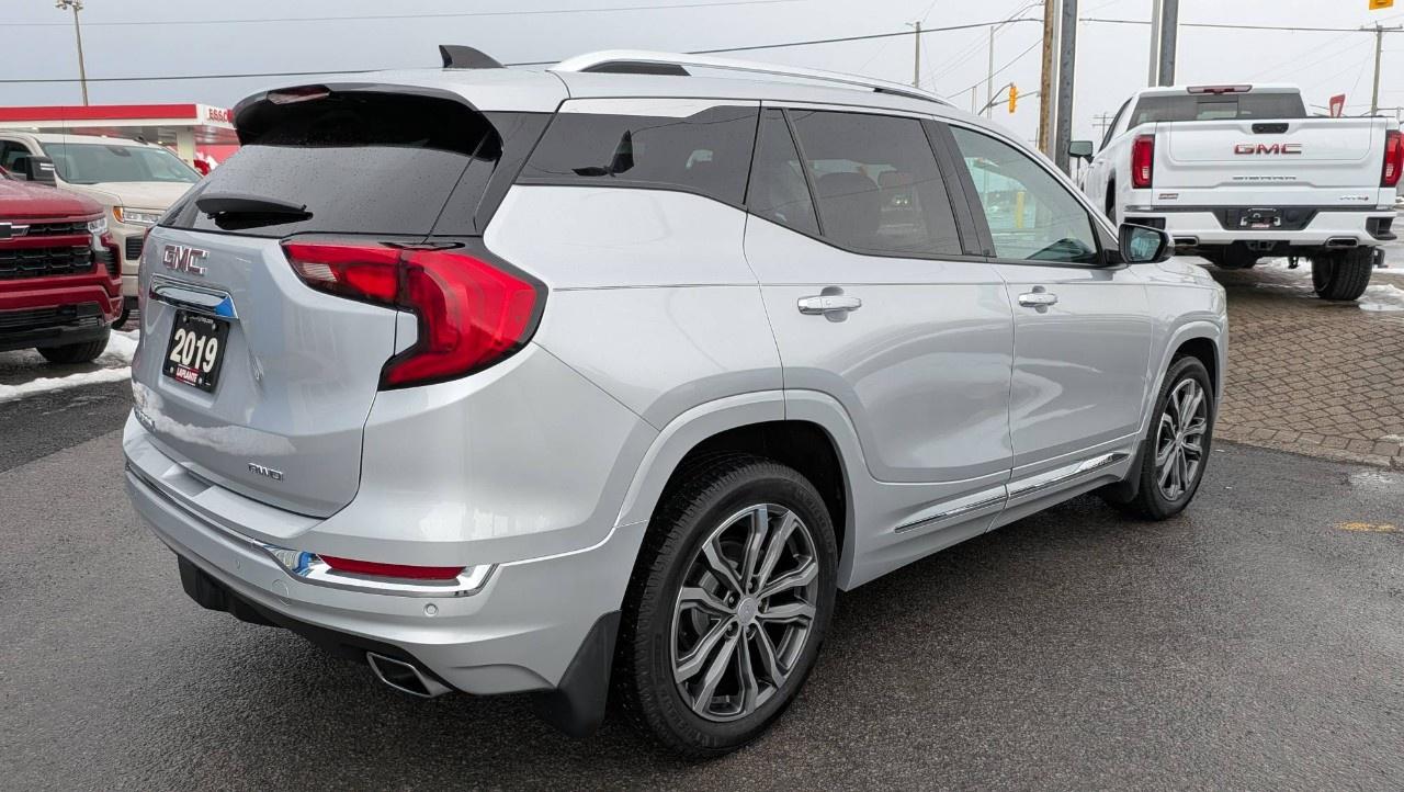 2019 GMC Terrain AWD Denali Photo2