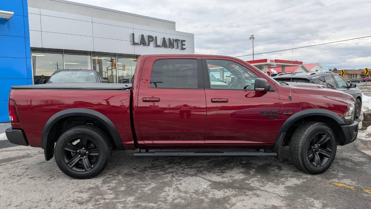 2022 RAM 1500 Classic WARLOCK 4X4 CREW CAB 5'7" BOX Photo