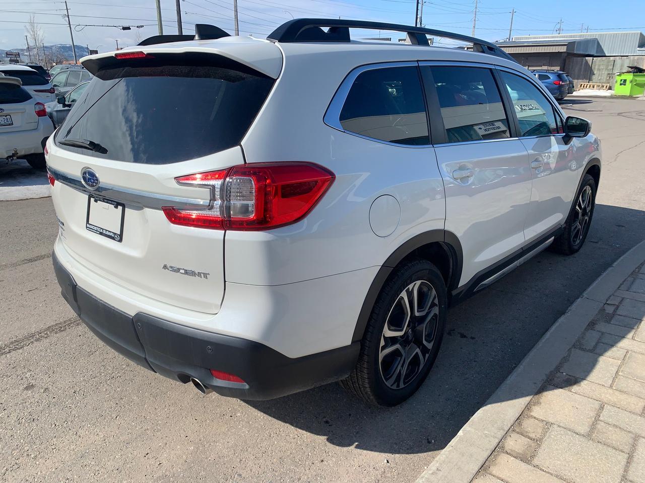 2023 Subaru ASCENT Limited 7-Passenger (CVT) 4dr All-Wheel Drive Photo4