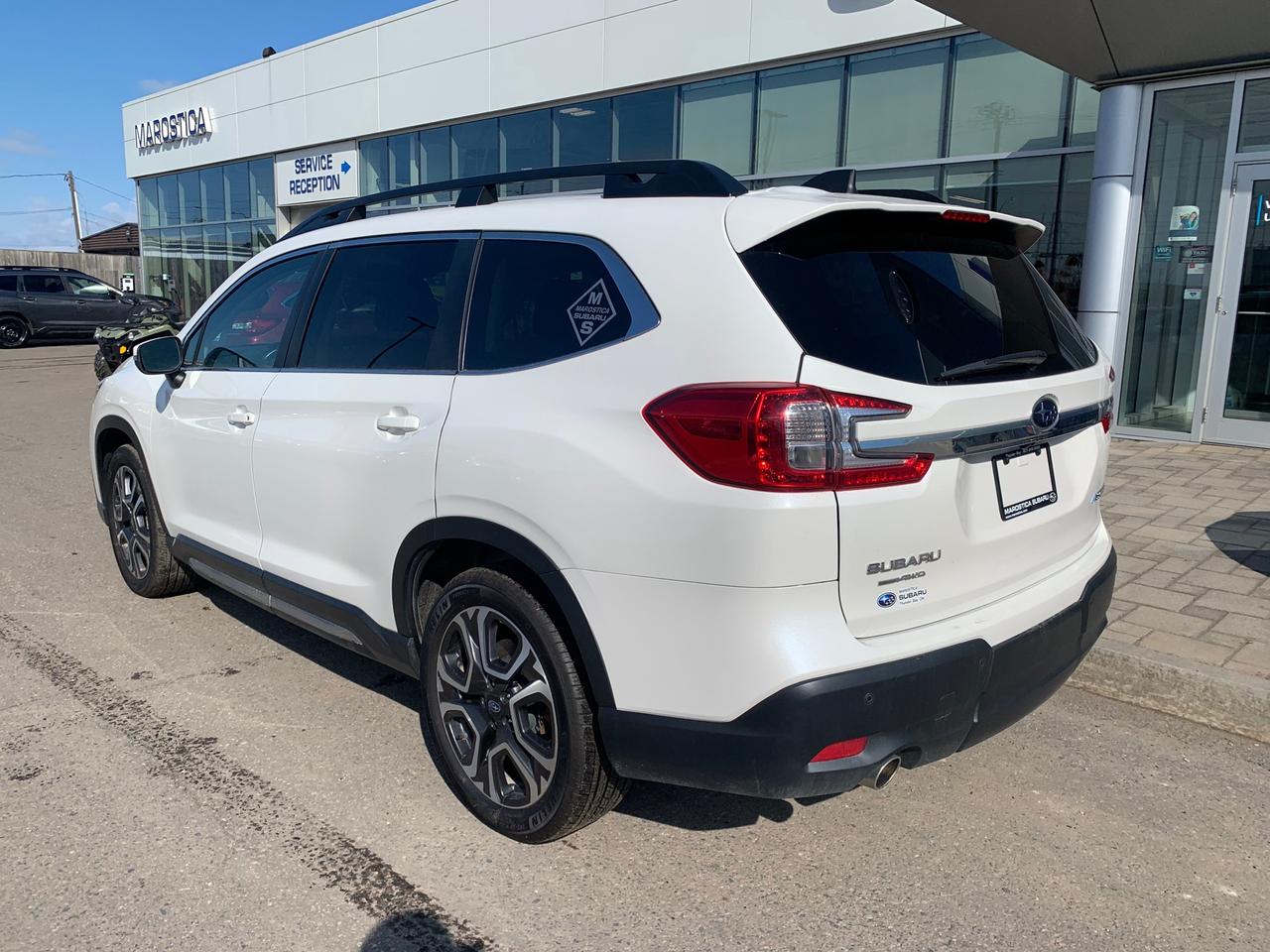 2023 Subaru ASCENT Limited 7-Passenger (CVT) 4dr All-Wheel Drive Photo
