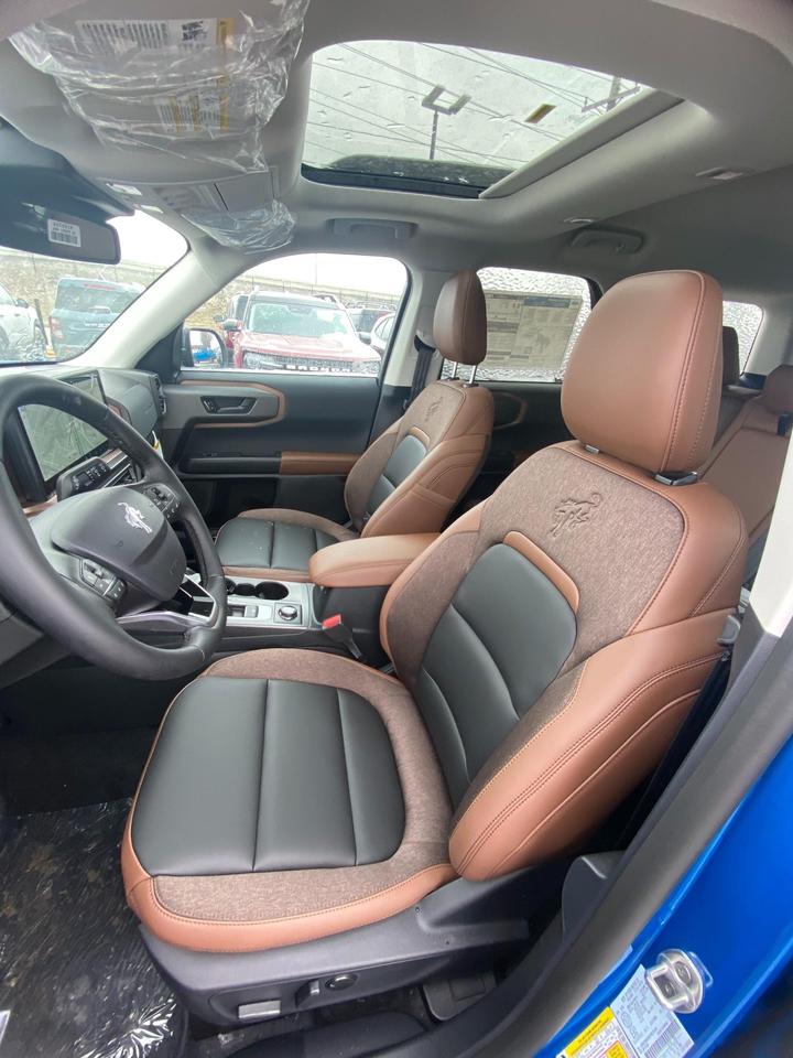 2026 Ford Bronco Sport Outer Banks 4dr 4x4 Photo