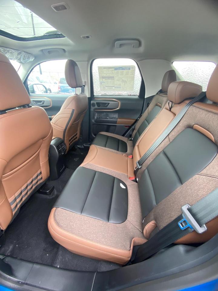 2026 Ford Bronco Sport Outer Banks 4dr 4x4 Photo