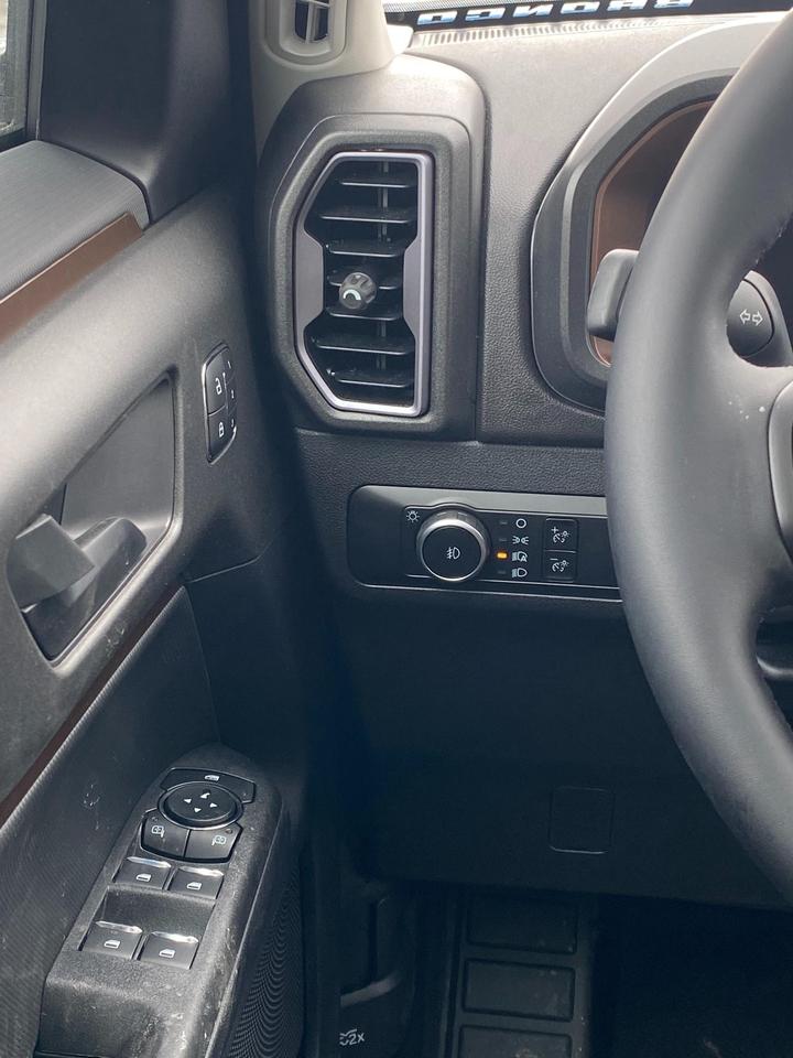 2026 Ford Bronco Sport Outer Banks 4dr 4x4 Photo